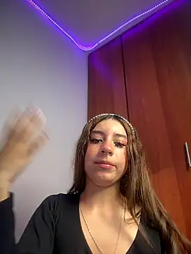 gabbysweett_ (F teen) - Pussy oil and spread 🍭💧