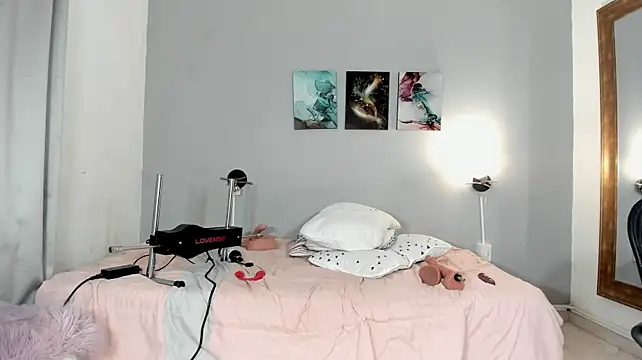 IvannaW_ webcam