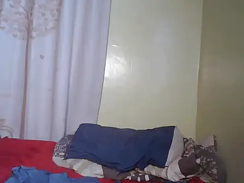 Tonsiah live cam on StripChat
