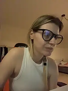 MaryHiggins webcam