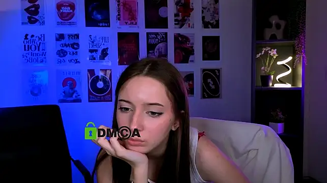 nekky_mouse live cam on StripChat