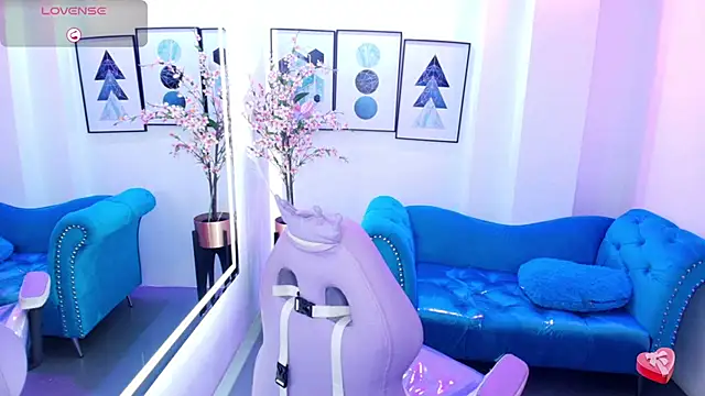 Chloe_meoww live cam on StripChat