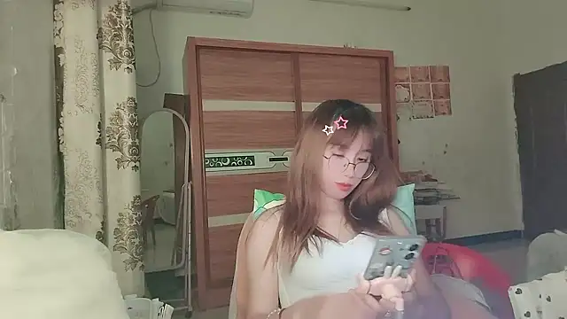 Lili_666 webcam