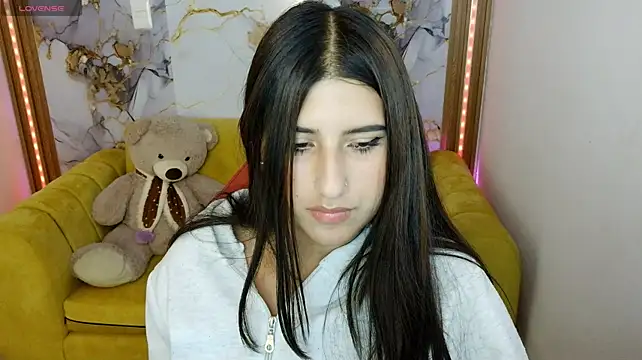 sofia_sweet_m live cam on StripChat