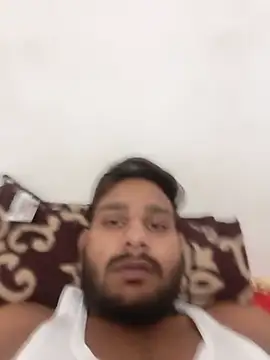 DESI_LAND_BOY live cam on StripChat