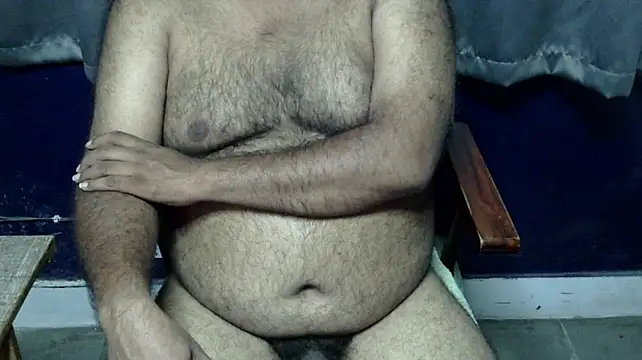 hairysubcub_70 live cam on StripChat