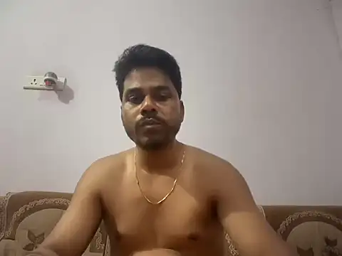 Raaz_5690 webcam
