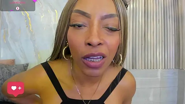 BriannaChelsea webcam