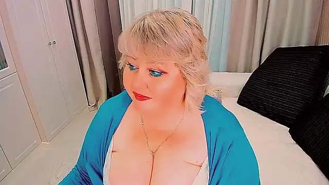BIGTITSBBW webcam