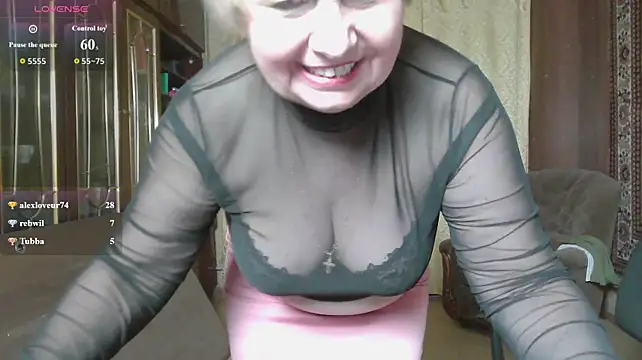 Casey_peach webcam