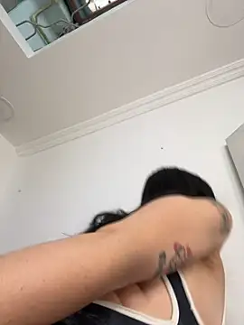 Maddison_Foxxx webcam