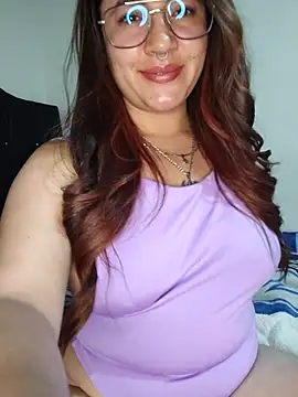 samm_curvy webcam