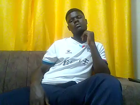 Taller_dark live cam on StripChat