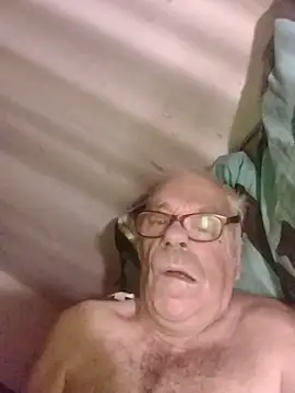 AIDIl63 live cam on StripChat