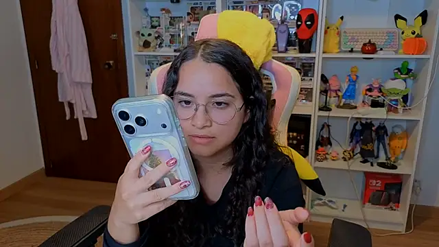 Sweet_sully__ live sex cam