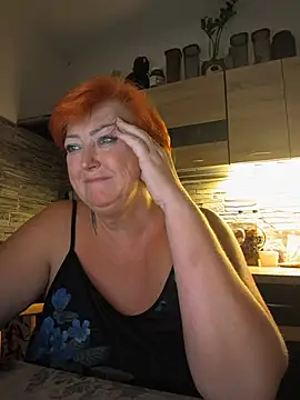 MissSilken webcam