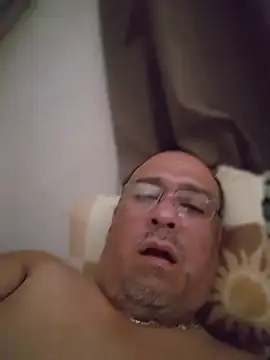 XXBugsxX webcam
