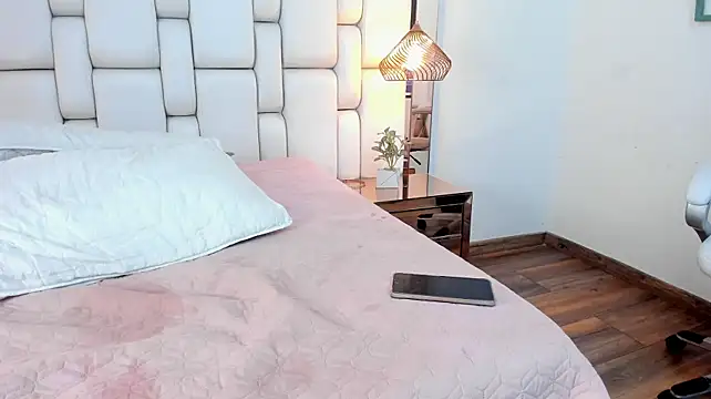 AshlyBella webcam
