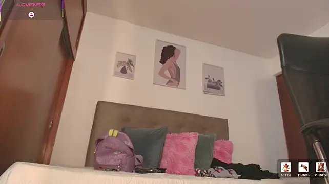Miley_Baker webcam