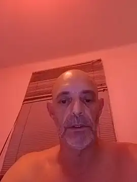 Yan57000 live cam on StripChat