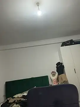 bunnythetailor live cam on StripChat