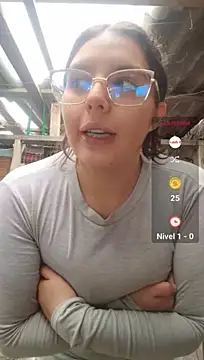 Pao_Ly live cam on StripChat