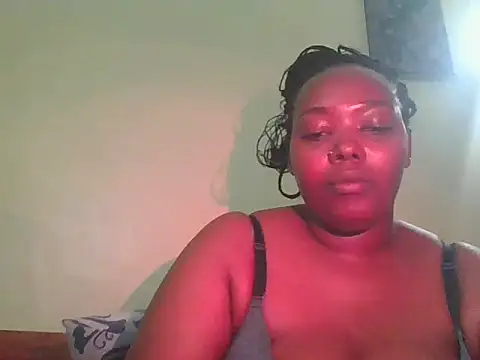 sweetbootty03 live cam on StripChat