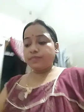 ninadi_hot webcam