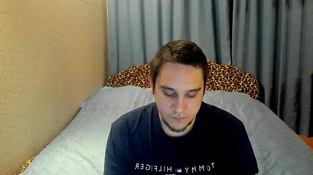 Bear_Beer130 webcam