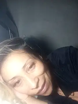 alexiajames_13 webcam