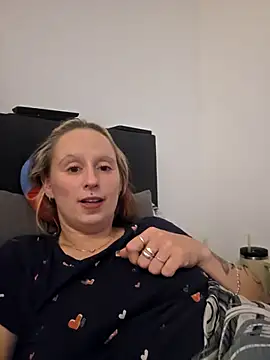 Bellaaa17 webcam