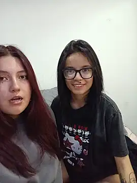Lua_and_Mia webcam