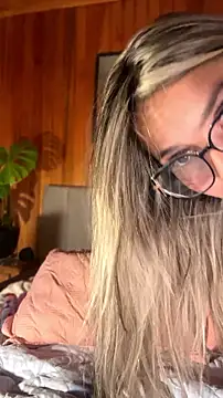AliceStone19 webcam