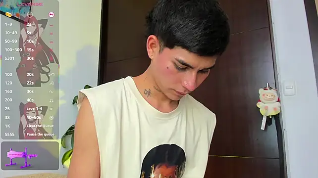 lukasstrong_ live sex cam