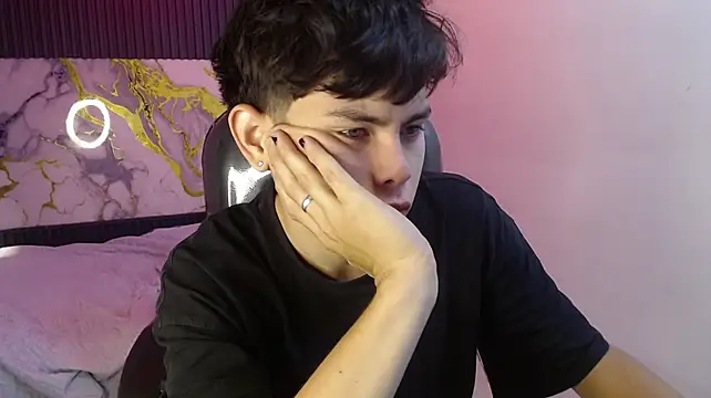 Eliot_rizzo live sex cam