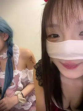 Rocket-Girl live cam on StripChat