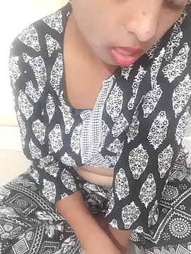Your_Alinaa webcam