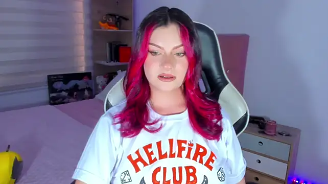 OphelianaRose33 webcam