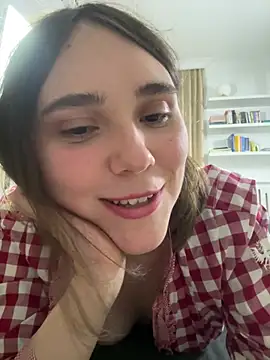 Hilda_Valentine webcam