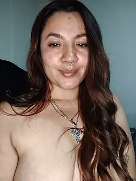 samm_curvy