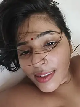 Webcam en directo de la chica Cute-Simmi69