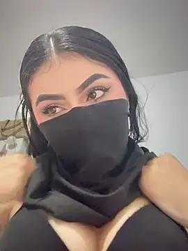 zharaaa18 webcam