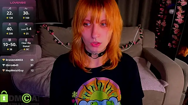 Little_Chips live cam on StripChat