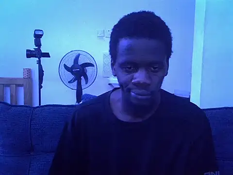 Thee_Biggest webcam