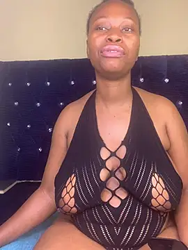 SugarTiiits webcam