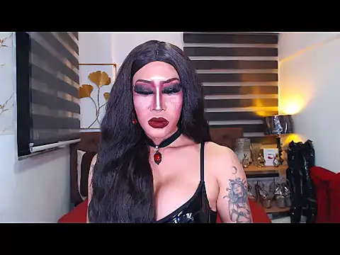 DominateMistressTyra webcam