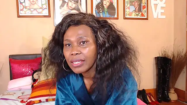 ebonyassbest4u live cam on StripChat