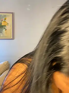 SaharQamar webcam