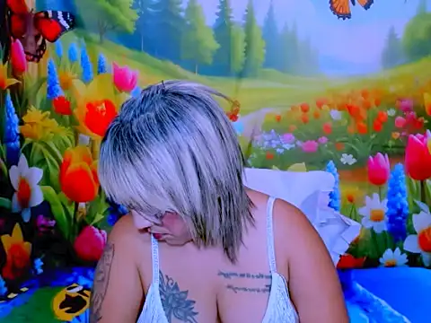 indianroxy webcam