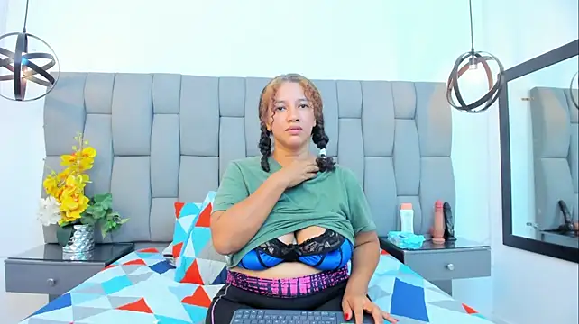 Alesandrarouse webcam